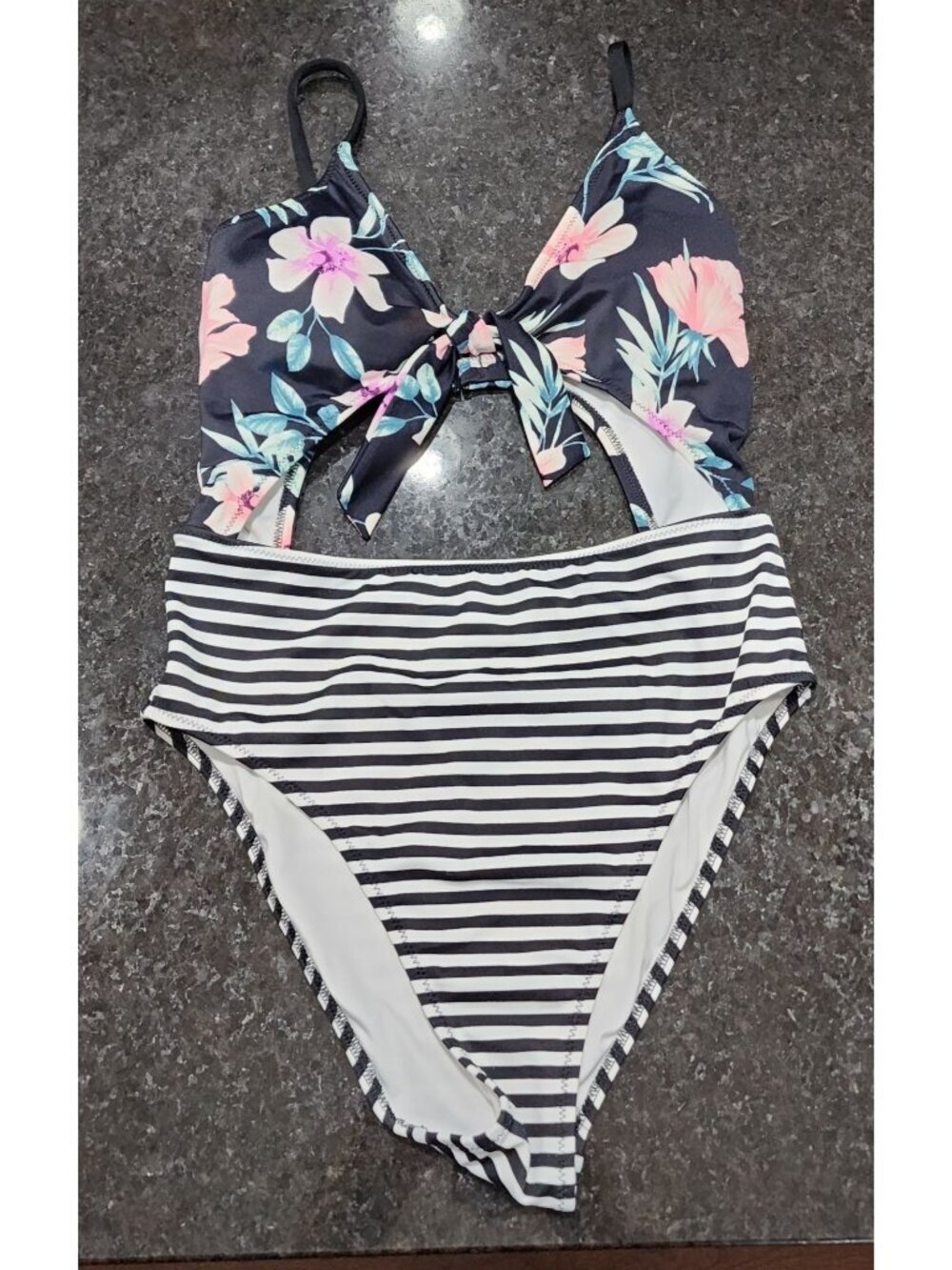 New. PINK Victoria's Secret Tropical Cutout 1 Piece Women's Swim suit size Small